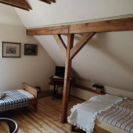 U Anny šmejdířky *